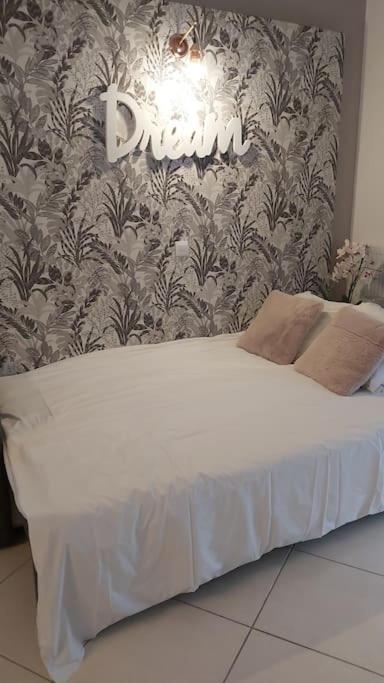 Marvellous Disney Home Magny Le Hongre 7 Min From Disneyland Zewnętrze zdjęcie